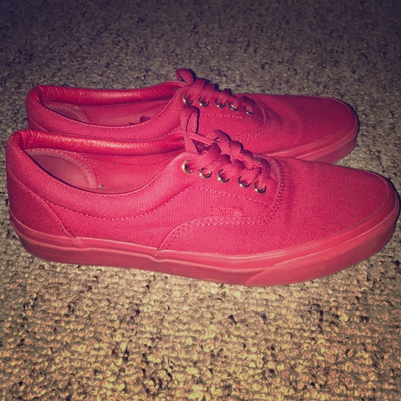 vans era crimson